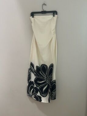 House of Harlow 1960 Strapless Cream Maxi Dress with Black Floral Hem